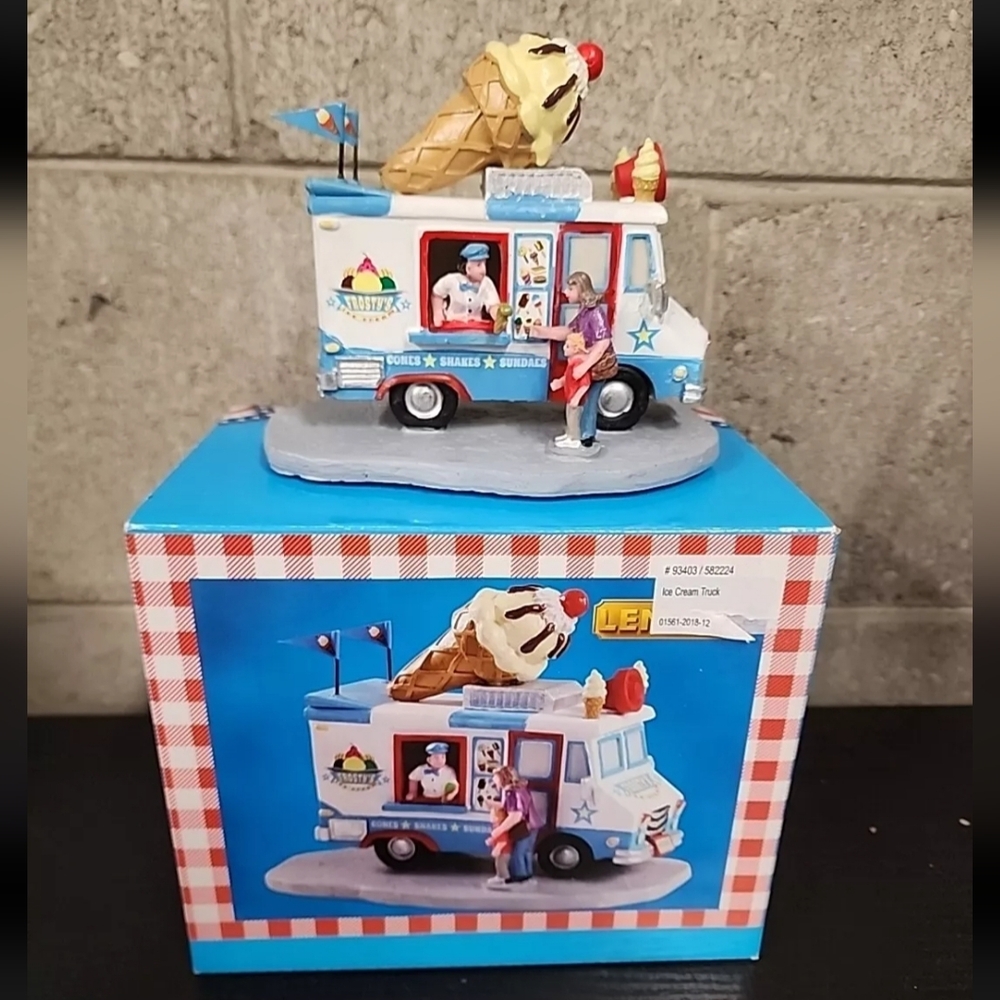 Lemax Frosty’s  ICE CREAM TRUCK  Summer Town Village 2019 Retired w/ Box #93403